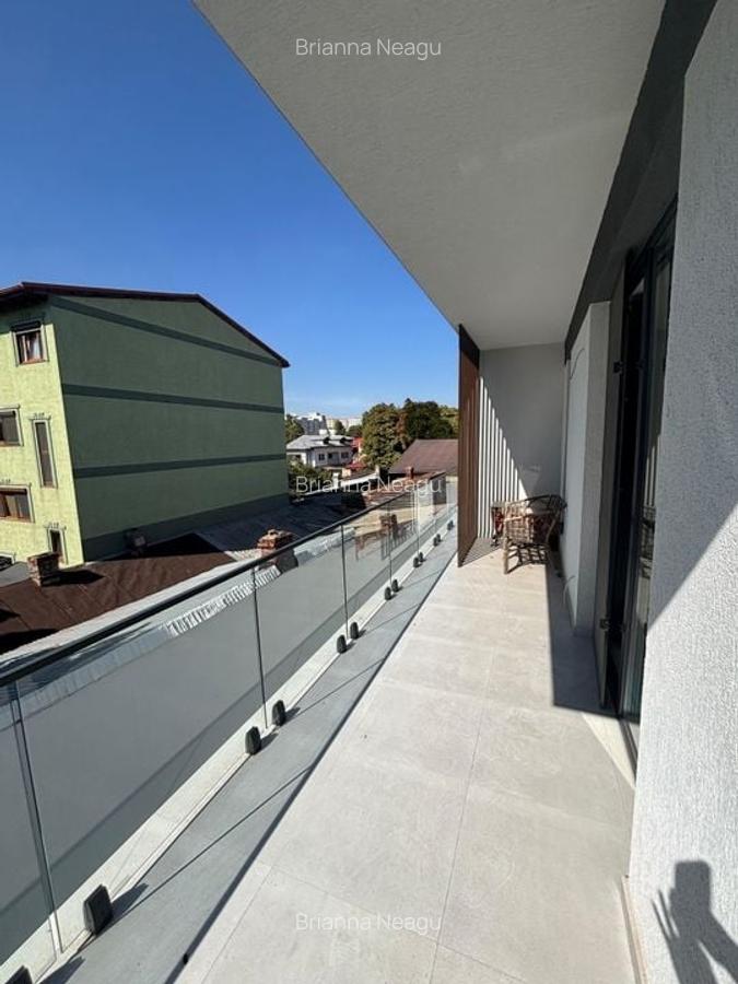 Vila de inchiriere, 6 camere // Zona Tei - 12