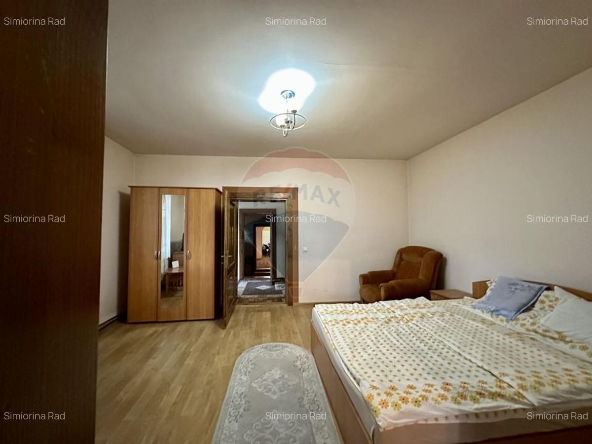 Casa  cu 5 camere de vanzare in Apos - 10