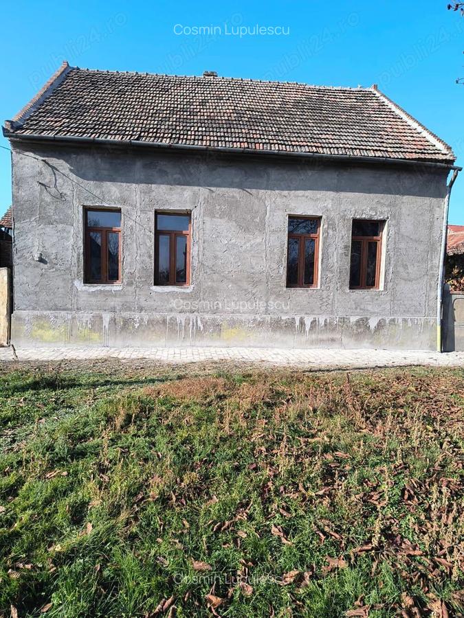 Vand casa in Bulgaru? - 1