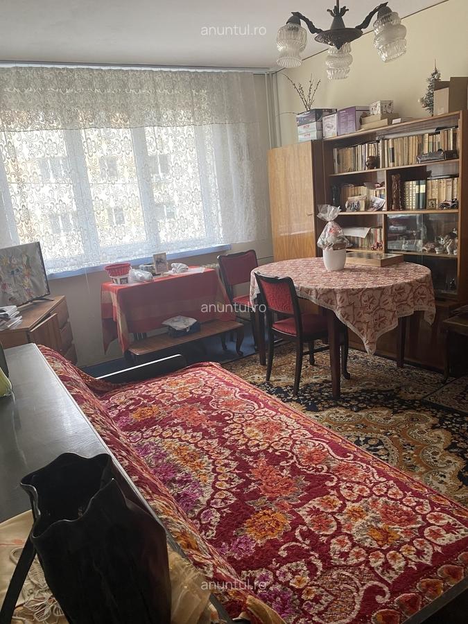 Pitesti, Exercitiu, langa liceul Ion Barbu - 5