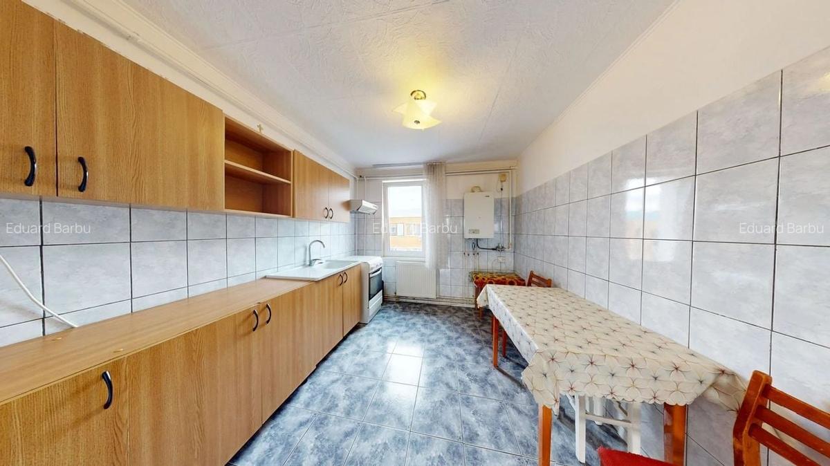 Apartament 3 camere, 63 mp, Craiter, etaj 4/4, vedere pe 2 părți - 5 Apartament 3 camere, 63 mp, Craiter, etaj 4/4, vedere pe 2 părți - 5