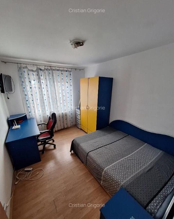 Apartament 3 Camere zona Traian - 3