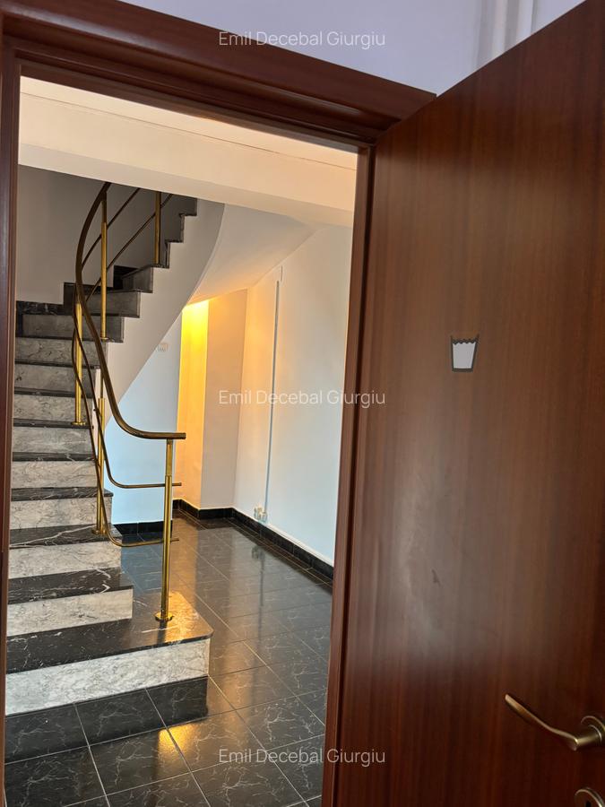 Duplex superb 6+7/8  pe DECEBAL,in imobil 1995,monolit,stradal,renovat,liber,lux - 2