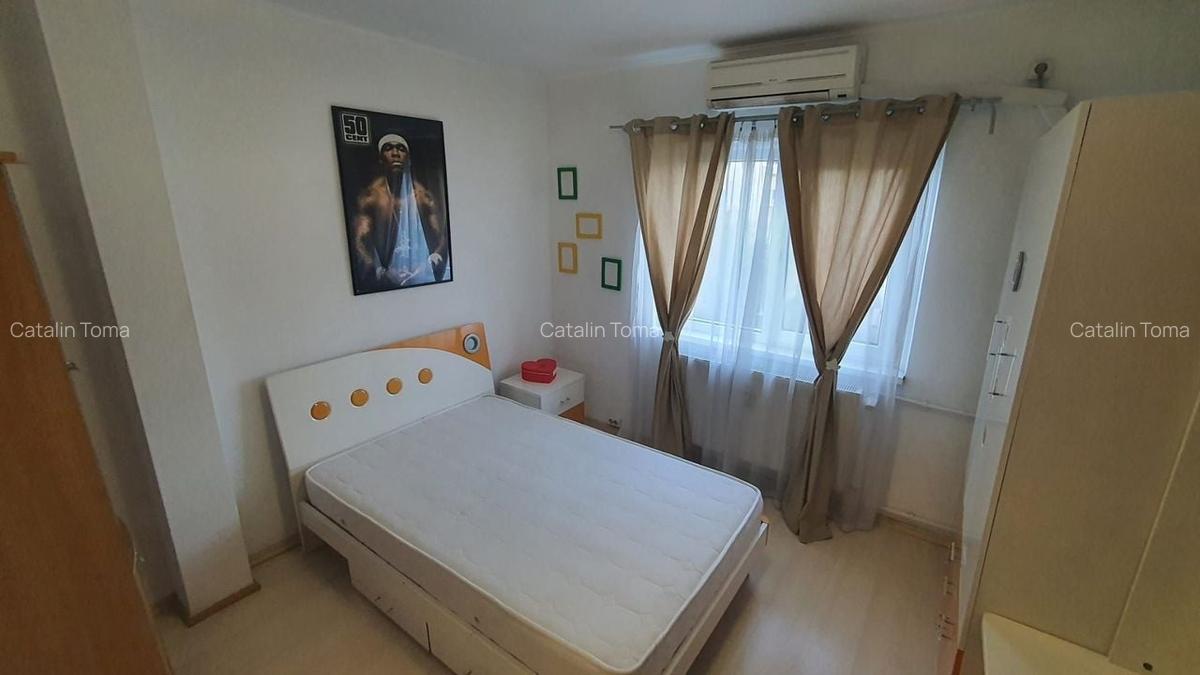 Apartament 3 camere de vânzare–complet mobilat, pe Str. Novaci/13 Sept - 5