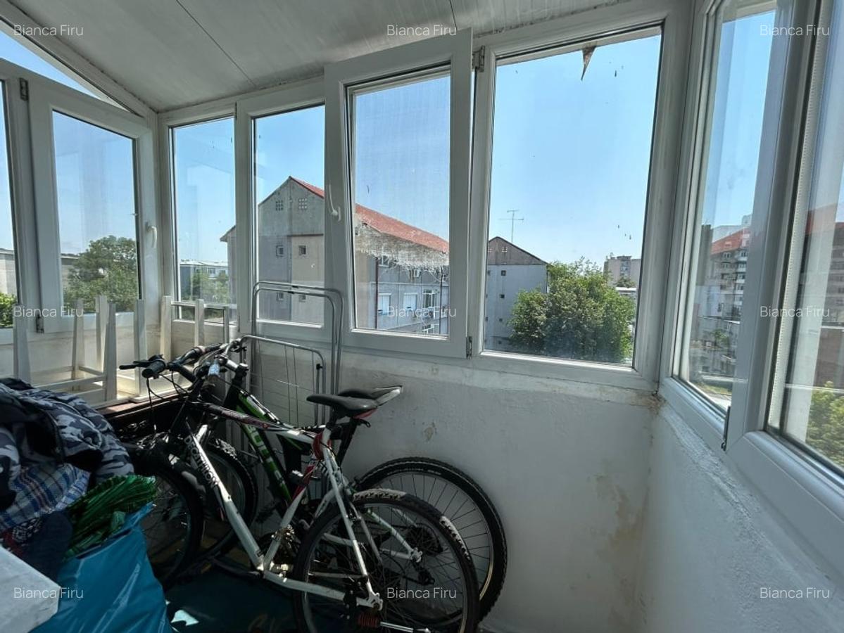 Apartament 2 camere, semidecomandat, 41mp, Craiovita, zona Niela. - 8