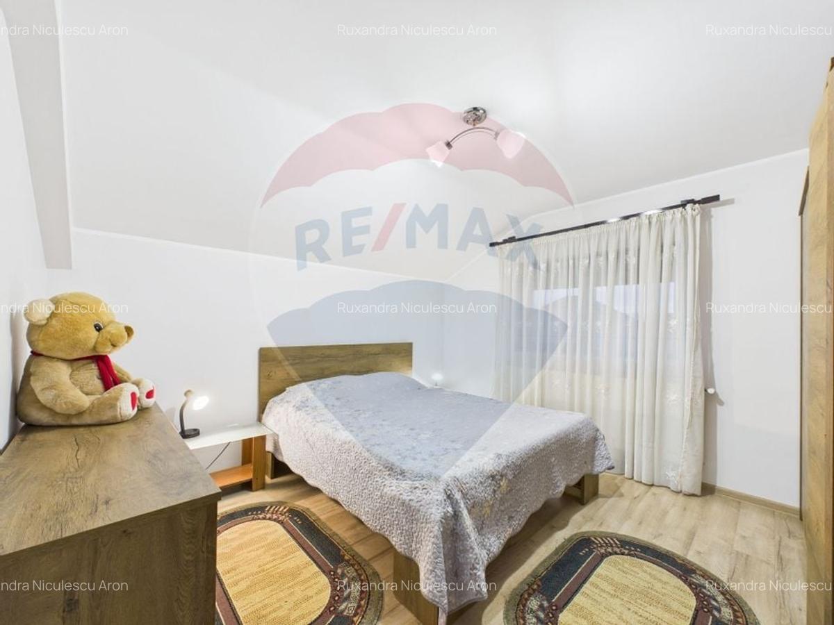 Casa / Vila cu 5 camere de vanzare in zona Central - 11