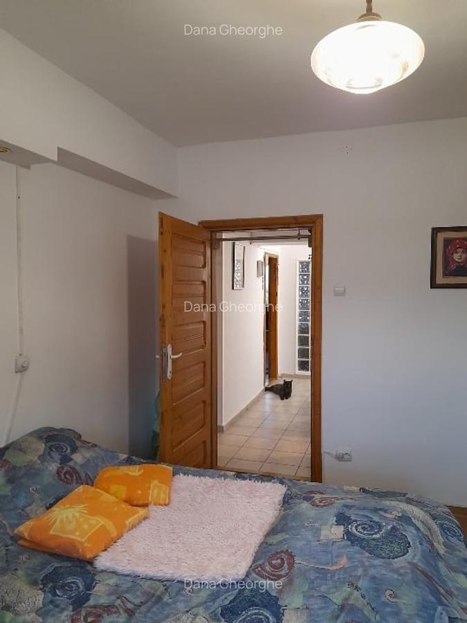 Vând apartament 4 camere  McDonald's, bilateral, proaspat renovat, centrala nouă - 4