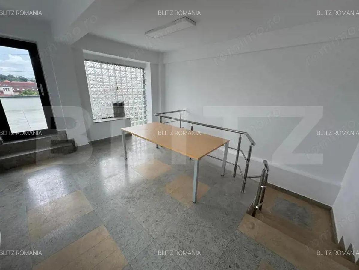 Spa?iu birouri, 200 mp, cu terasa ?i parcare, zona P-?a Mihai Viteazul - 7