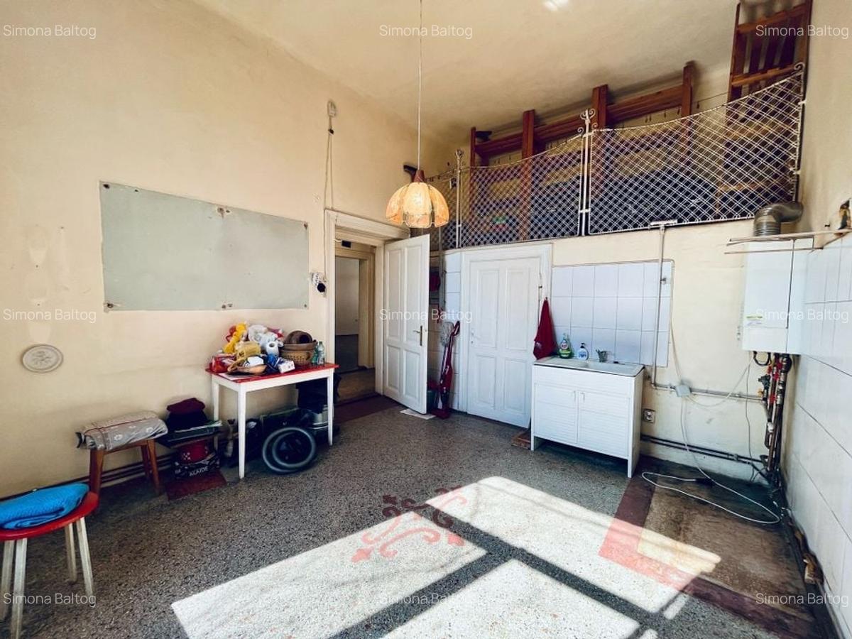 Apartament 3 camere, Central intr-un imobil Istoric realibitat - 13