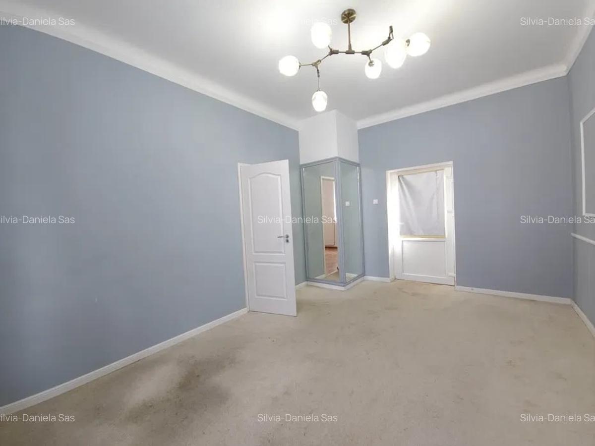 Vila de inchiriat, PET FRIENDLY, 3 camere, 70 mp, curte, zona Parcul Cetatuia - 2