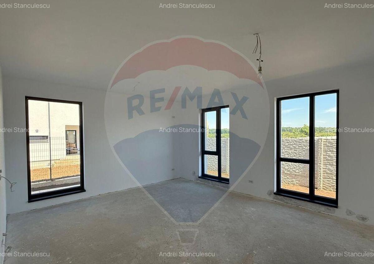 VANZARE Vila cu 4 camere in Pantelimon - 6