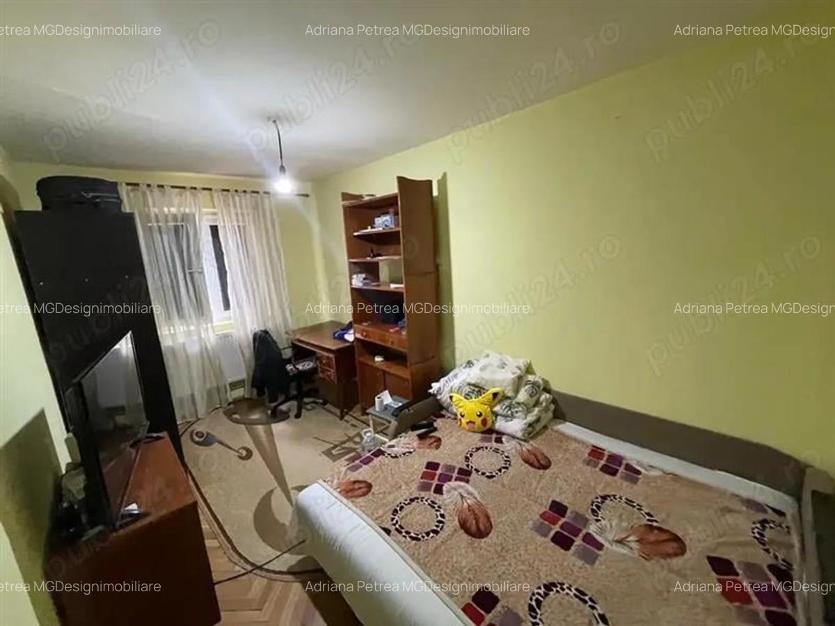 Apartament cu 3 camere semidecomandat în Dacia - 3