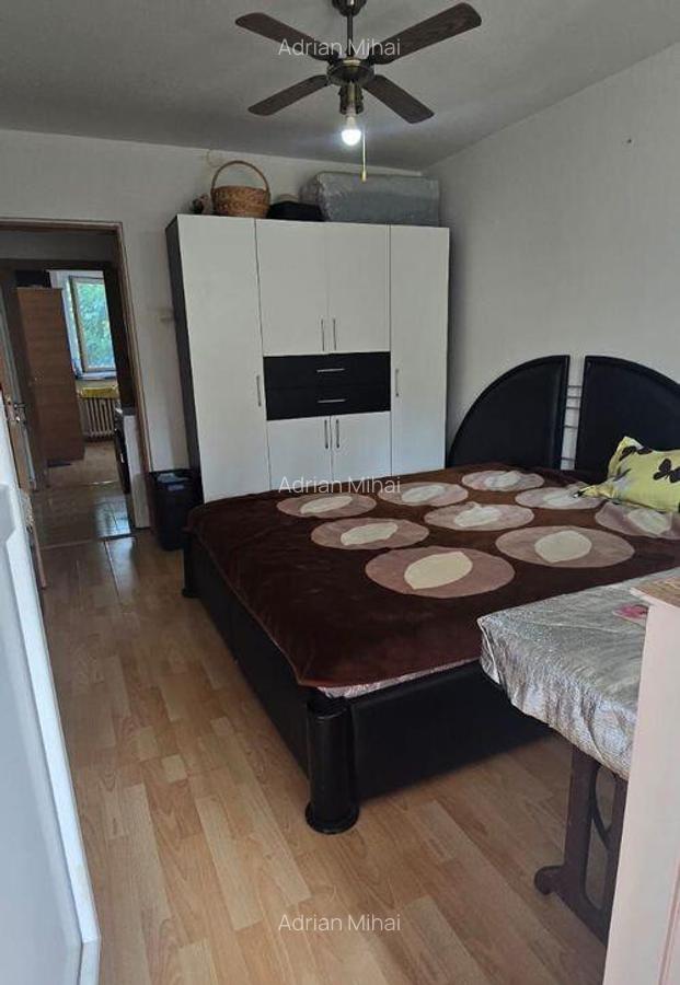 Apartament 3 camere Titan decomandat etaj 2/4 - 3