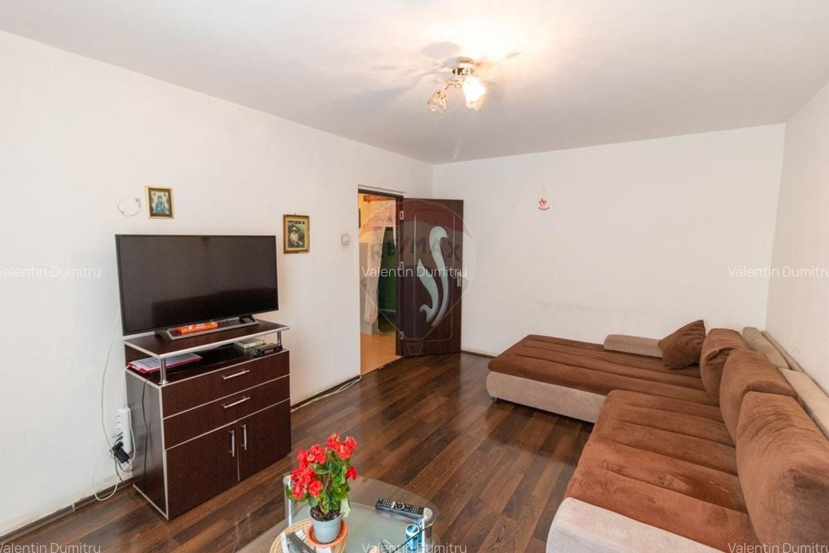 Apartament cu 4 camere de vanzare in zona Drumul Taberei - 2