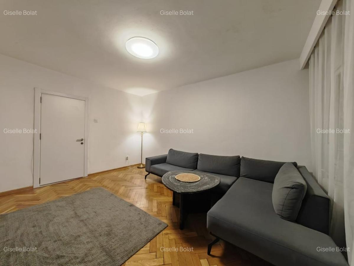 Apartament 4 camere - strada Serdarului I Piata 1 Mai - Clucerului , decomandat - 2