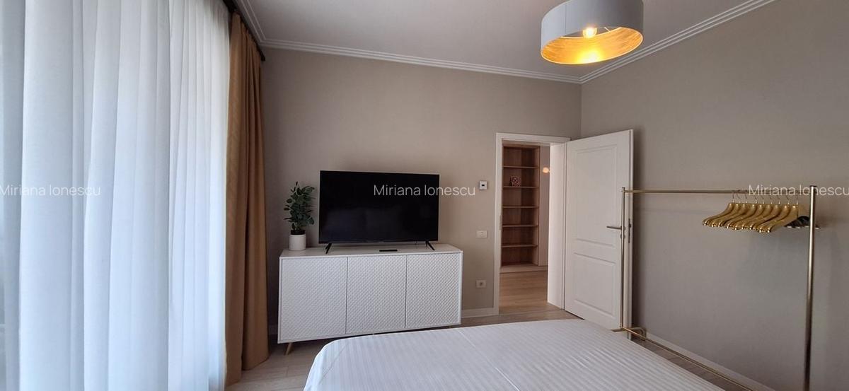 Apartament cu 3 camere semidecomandat, mobilat în Dumbrăvița - 12