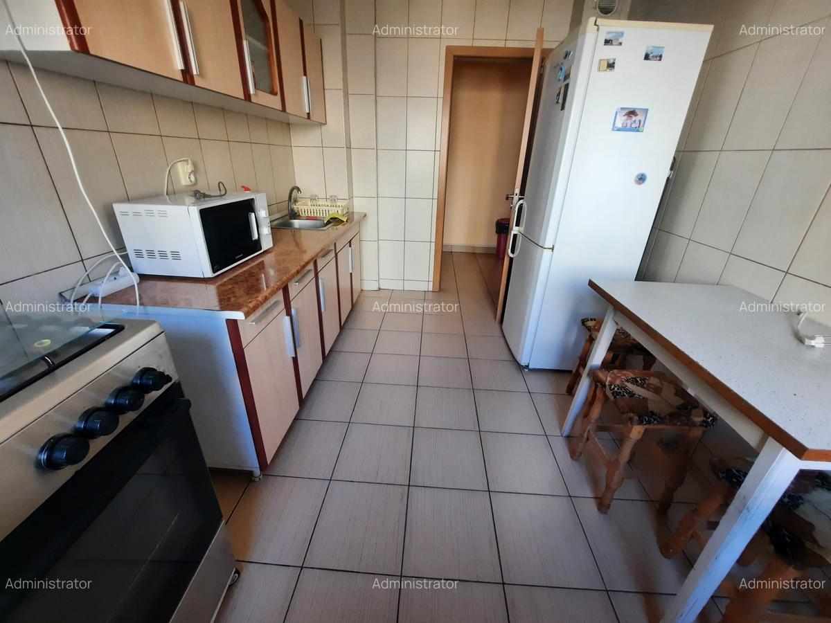 VANZARE 4 CAM MARGEANULUI- BARCA - 11