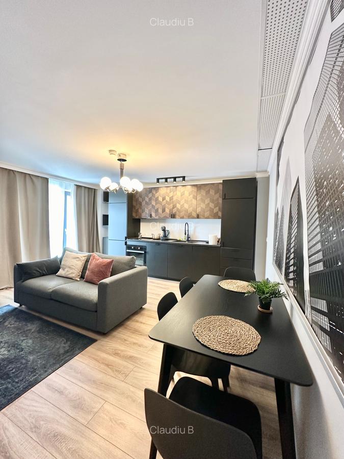 Apartament cu 2 camere semidecomandat, mobilat în 13 Septembrie - 16