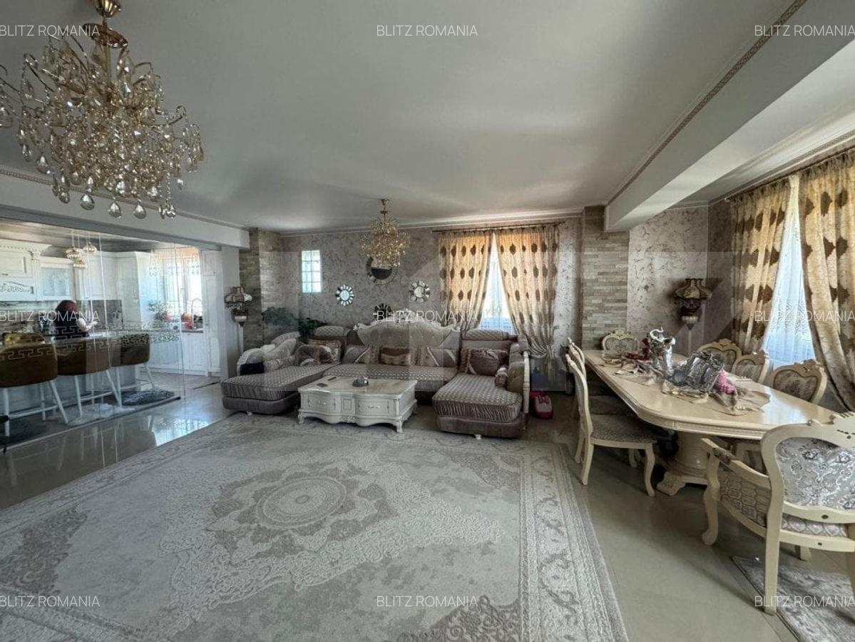 Penthouse ,4 camere , 177 mp , zona centrala ,Radauti - 2