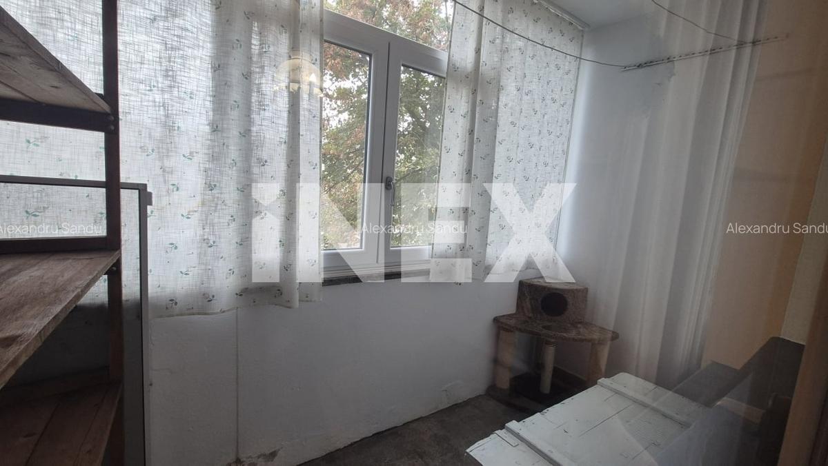 Apartament 3 camere, etaj 2, zona Craiovei - Pitesti - 9