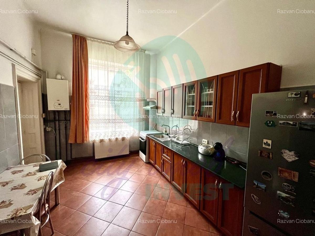 Ap. în Vilă– 4 camere | Ultracentral – Parcul Cișmigiu | Curte comună - 7