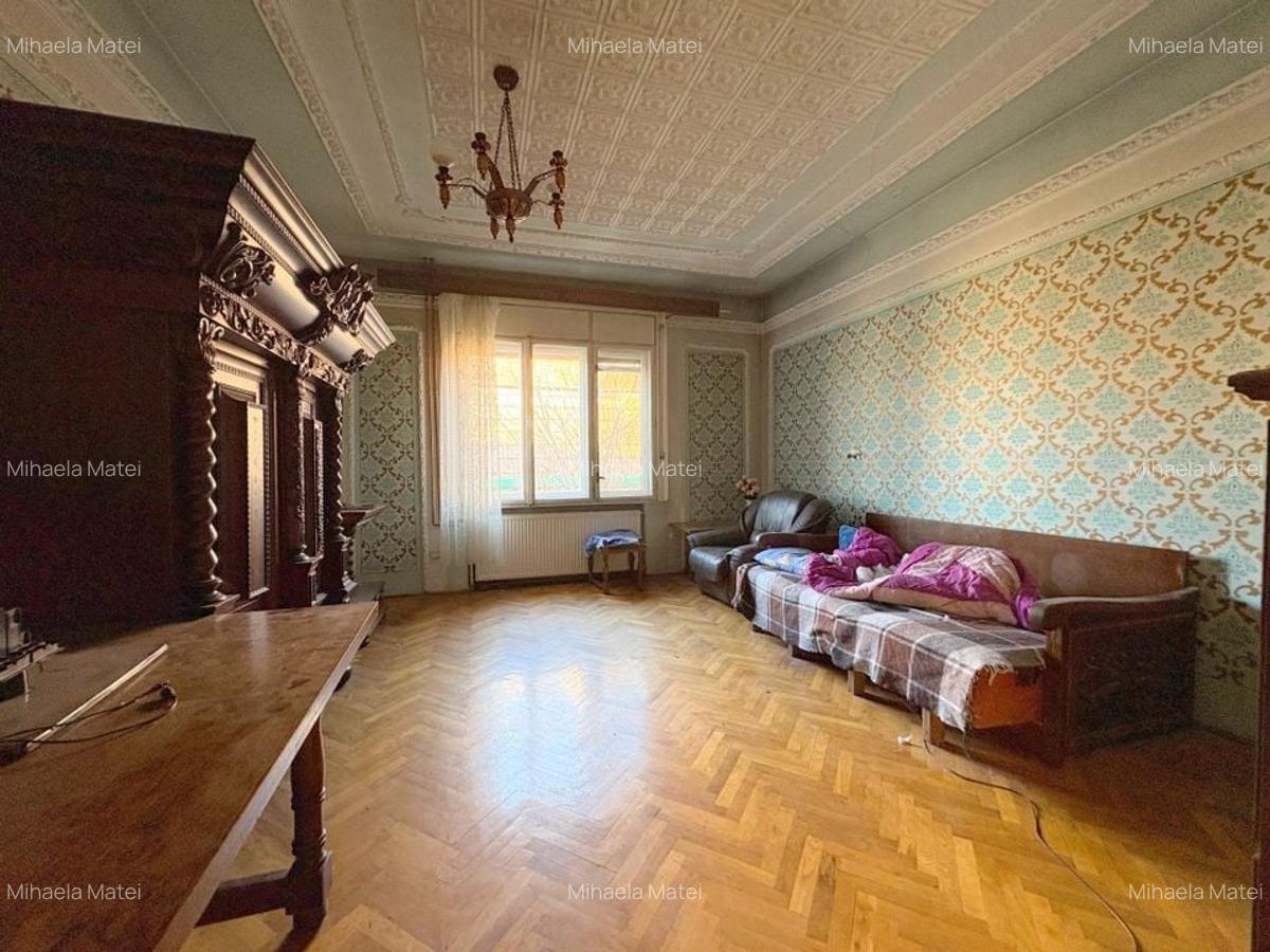 Apartament cu 4 camere decomandat în Central - 7