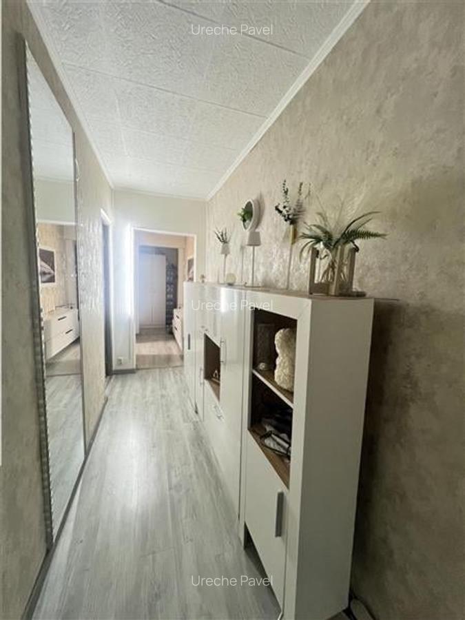 Apartament cu 3 camere decomandate si balcon etaj 2 zona Vasile Aron - 16