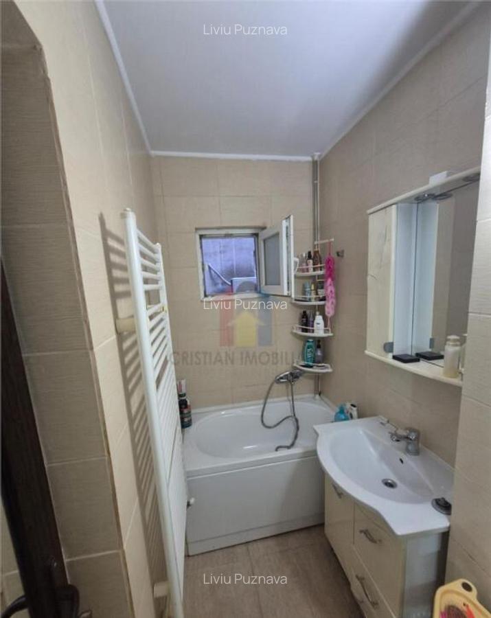 3 camere, Mobilat si Utilat, etaj 1, confort 1 decomandat, O - 13