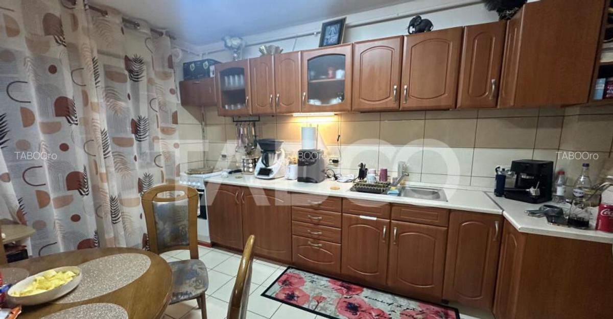 Apartament 2 camere balcon loc parcare 52mpu decomandat Seli - 2