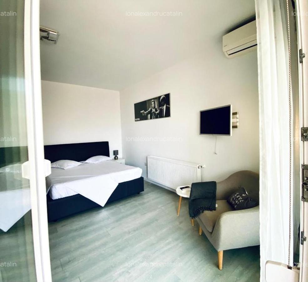 Mamaia Nord- Garsoniera 40mp mobilata-utilata, termen lung, la 30m de plaja - 14