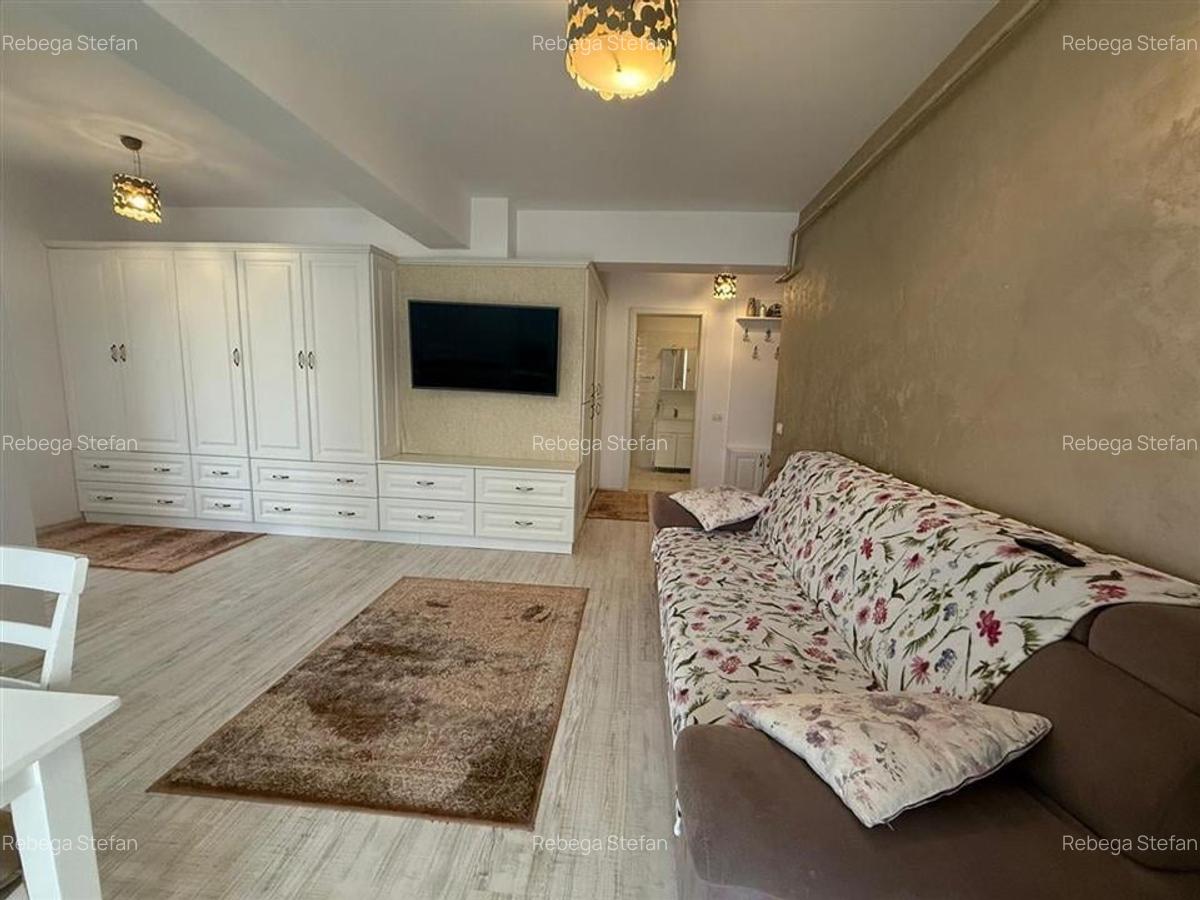 APARTAMENT 3 CAMERE ,STRADA TROTUS - 3