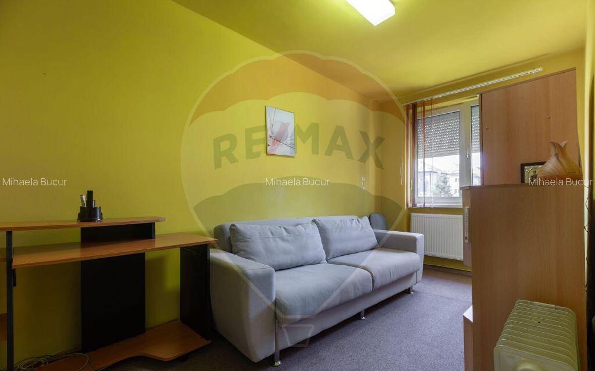 Apartament cu 3 camere decomandate, langa liecul SNG - 4