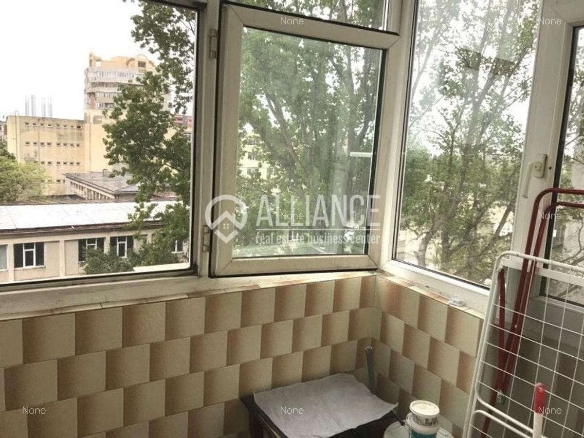 GARA-ABATOR- Apartament de 3 camere foarte spatios si luminos! - 10