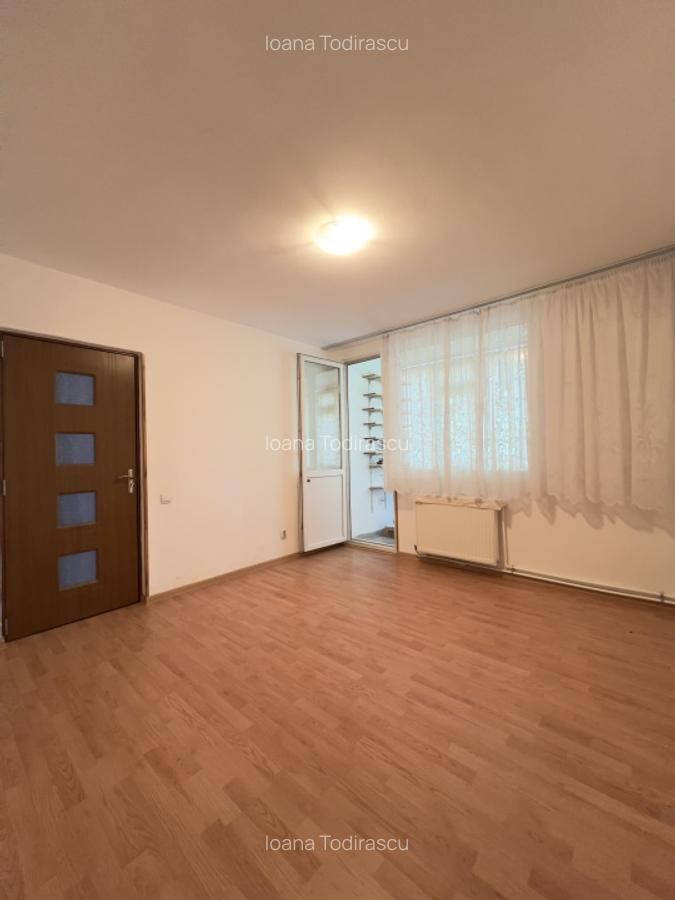 Apartament unic 6 camere | 2 apartamente de 3 camere conectate| 1 Decembrie 1918 - 17