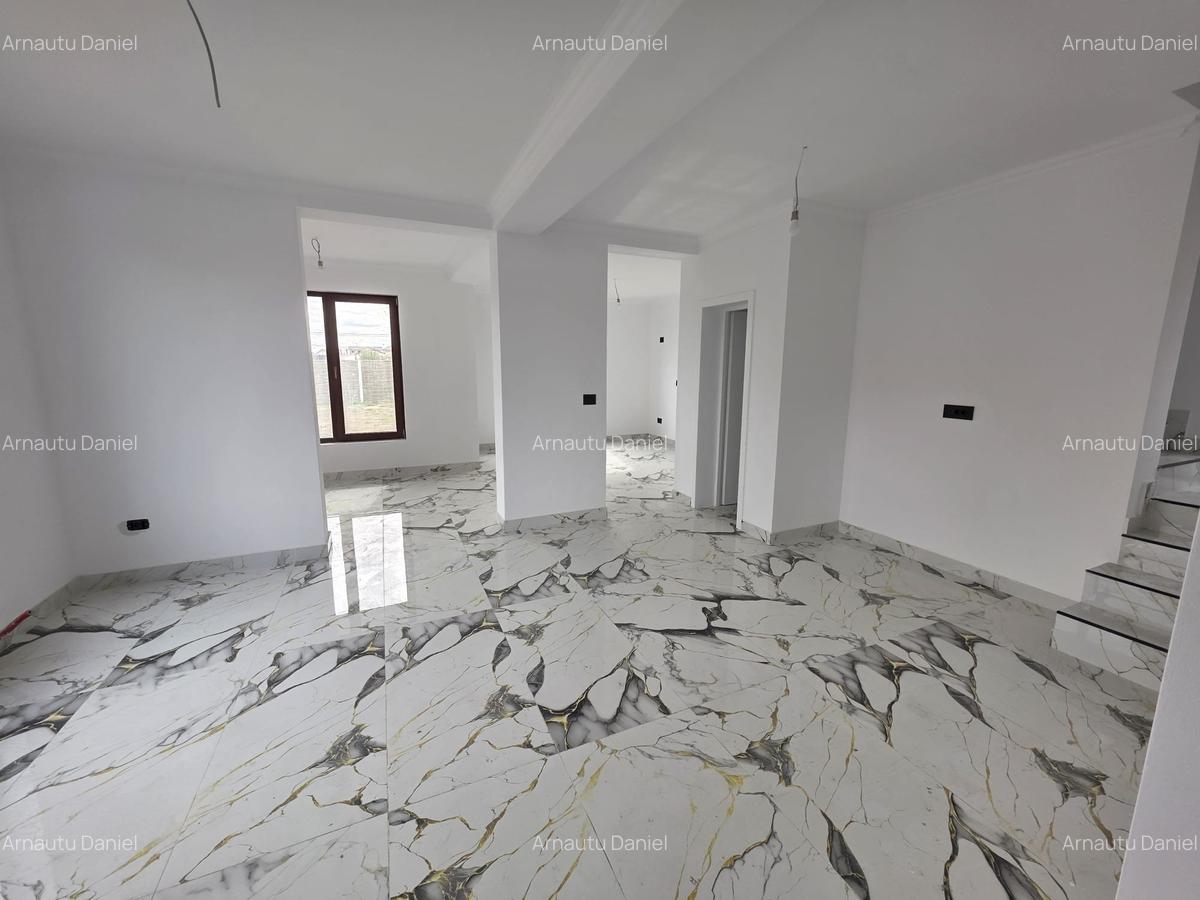 Casă Individuală de Vânzare – 5 camere / 3 băi – Moșnița - 4