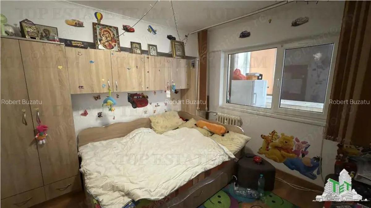 Apartament 3 camere 2 bai bloc 1984 zona metrou 1 Decembrie 1918 - 4