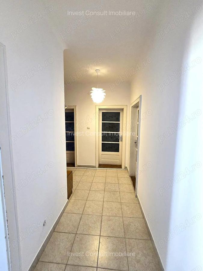 Apartament spatios cu 3 camere, garaj si teren Str. Simion Barnutiu nr. 3, Satu Mare - 14