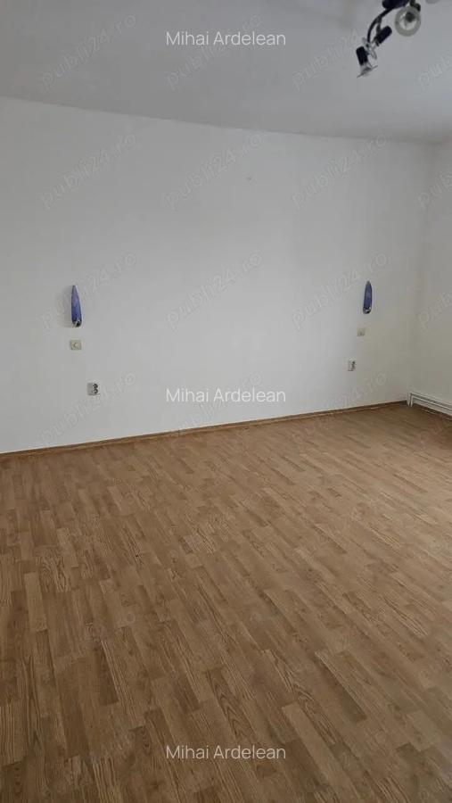 Vand casa in recea - 1