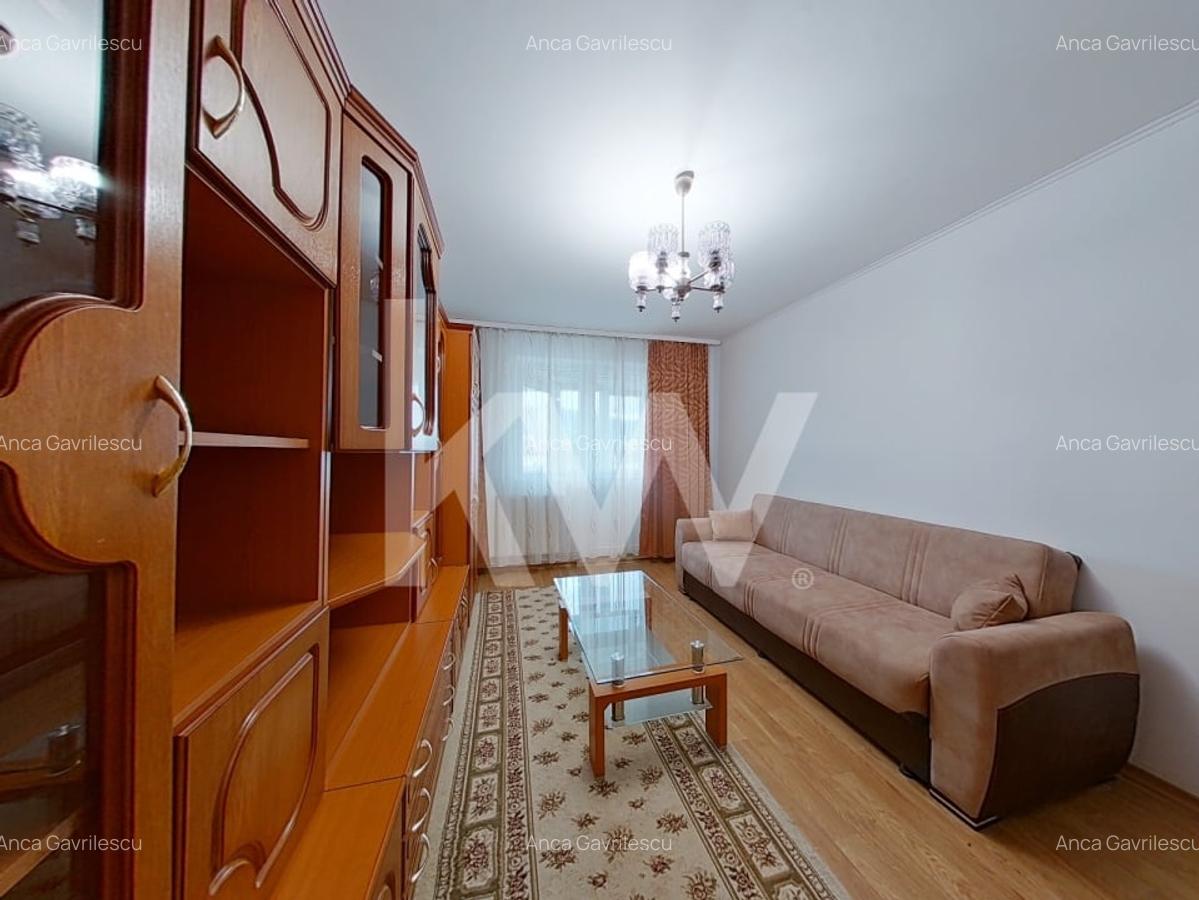Inchiriere apartament cu 3 camere, mobilat si utilat - zona Tractorul - 2