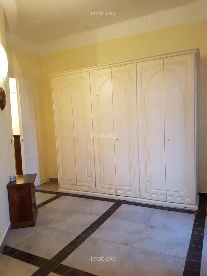 Vanzare ap 3 camere in casa (zona p-ta catedralei) - 9