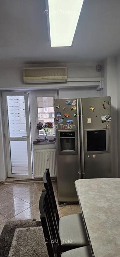 Apartament 3 camere Piata Muncii, 8 minute de metrou, stradal, mobilat si utilat - 5
