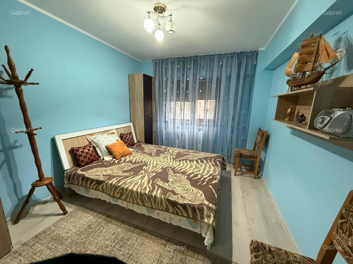 Vând apartament 2 camere renovat - 3