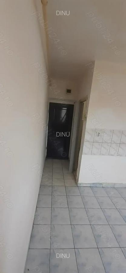 Inchiriez pe termen lung,gars 11,20 mp,langa Universitatea Oradea - 8 Inchiriez pe termen lung,gars 11,20 mp,langa Universitatea Oradea - 8