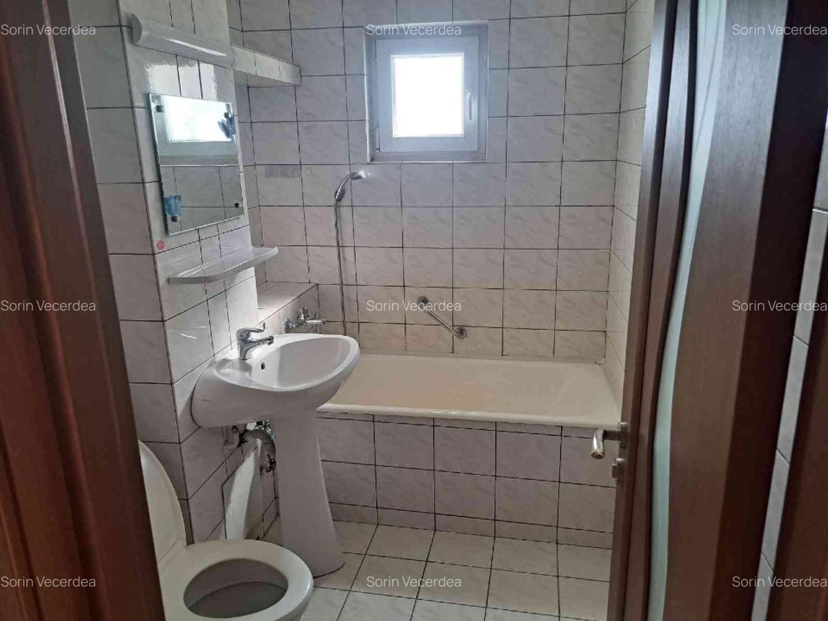 Apartament 4 camere de vanzare - 6