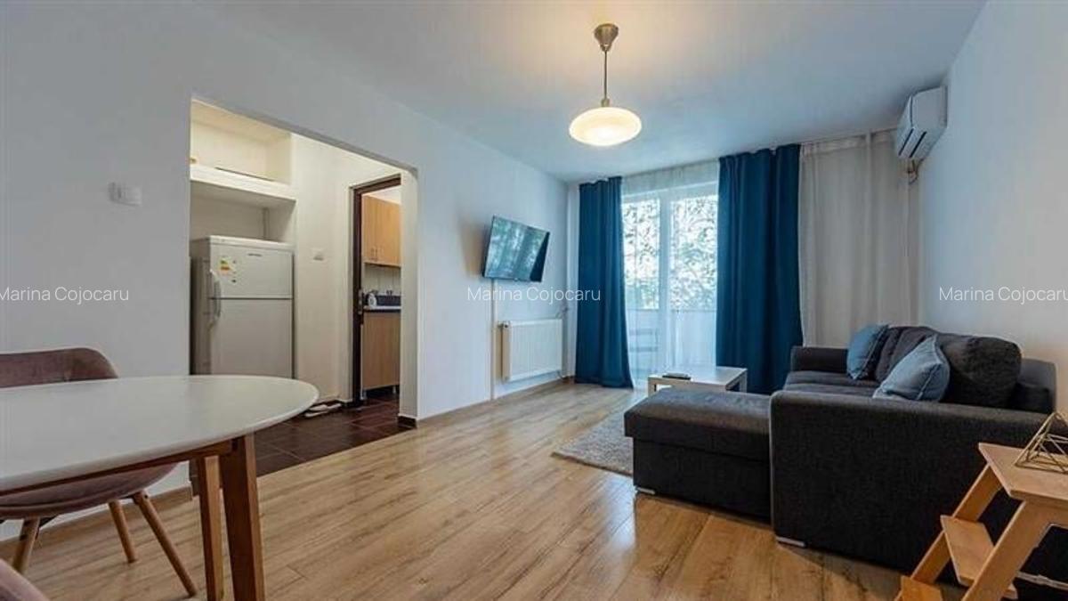 2 Camere, Hanul lui Manuc, 2 minute Metrou Piata Unirii - 1