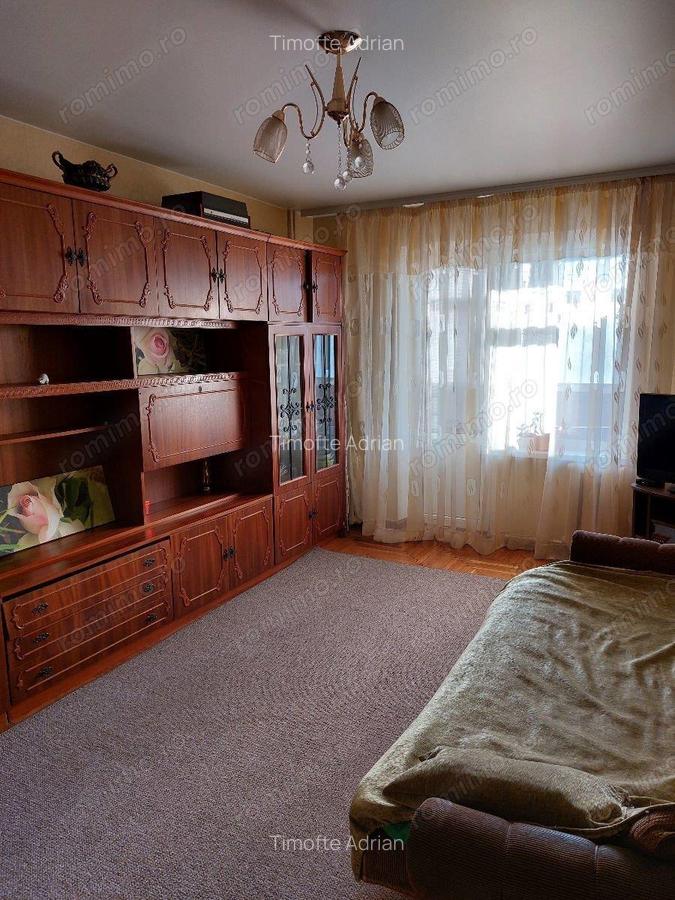 2 camere in zona Crangasi - 3