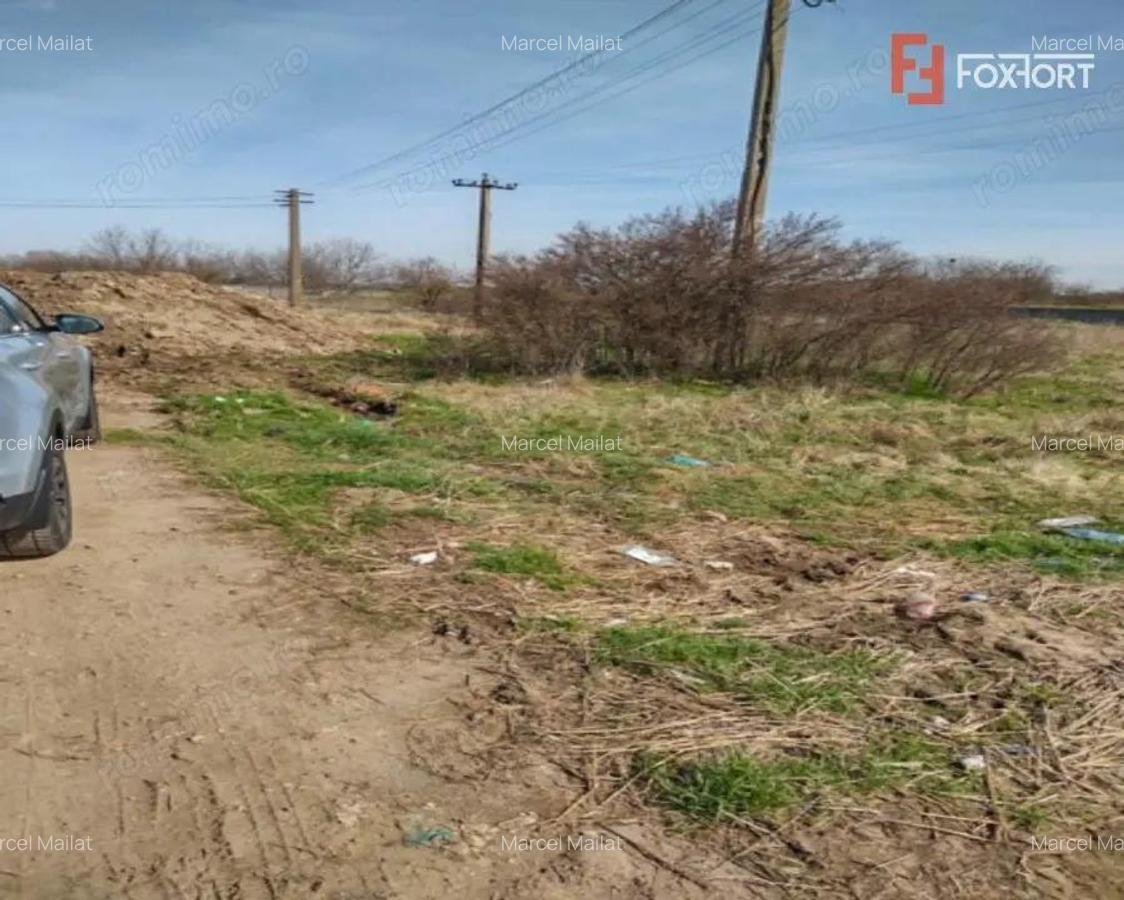 Teren intravilan de 5096 mp cu front de 37 ml, zona Sag - 3