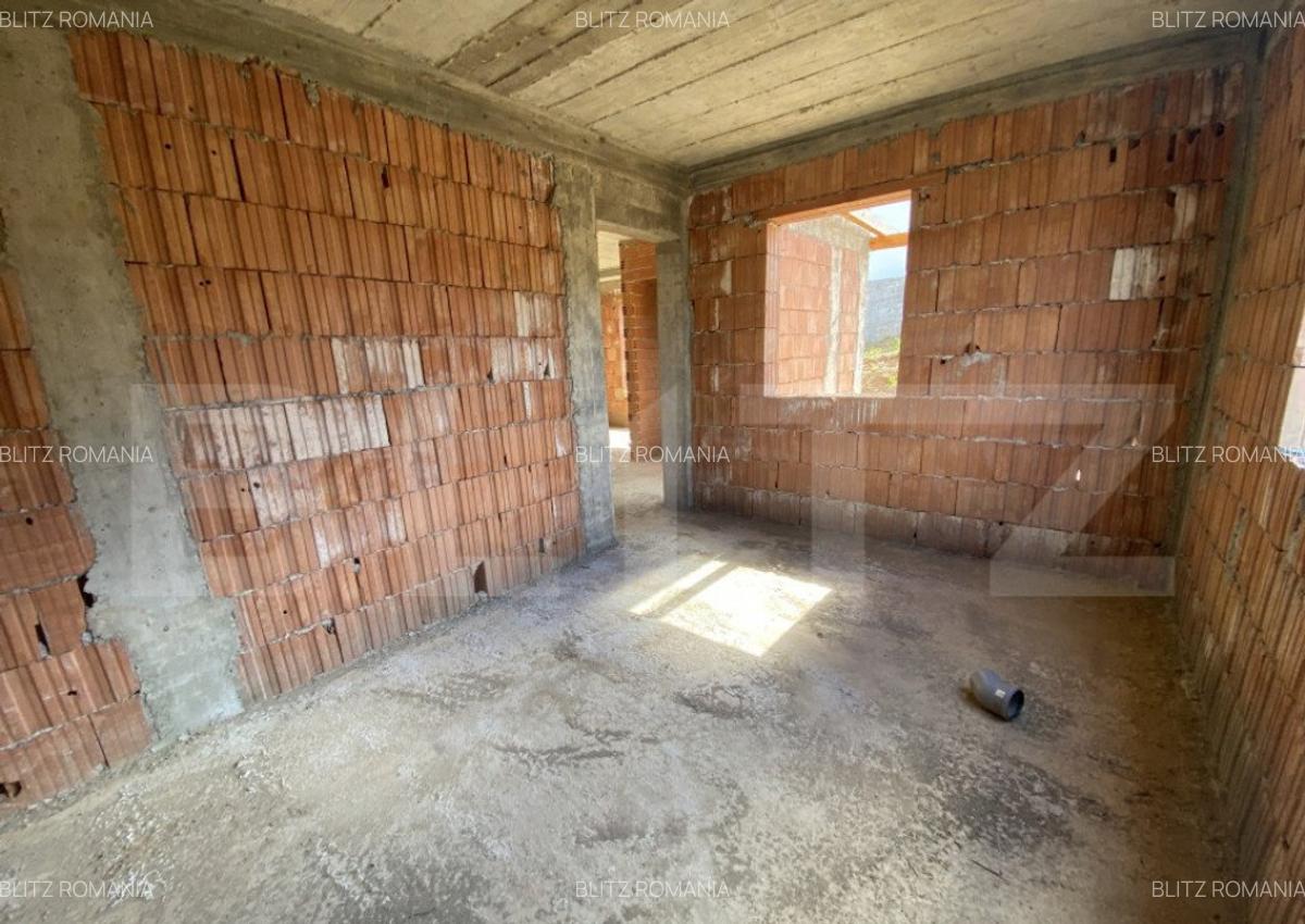 Casa familiala la rosu in suprafat utila de 199 mp si 400 mp - 12