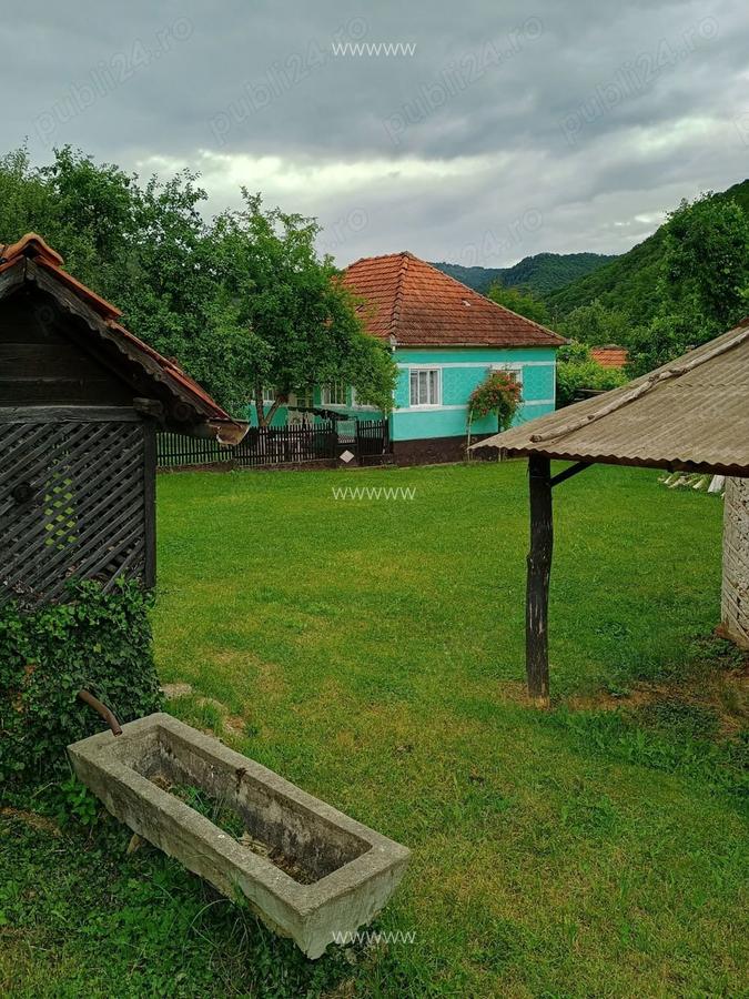 Casa ,anexe ,teren , sat Micanesti,comuna Zam, judetul Hunedoara - 1