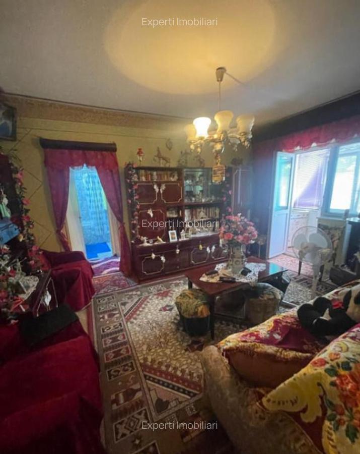 Apartament 3 camere situat in zona Casa de Cultura - 11